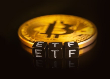 Bitcoin Spot ETFs vs Bitcoin Futures ETFs
